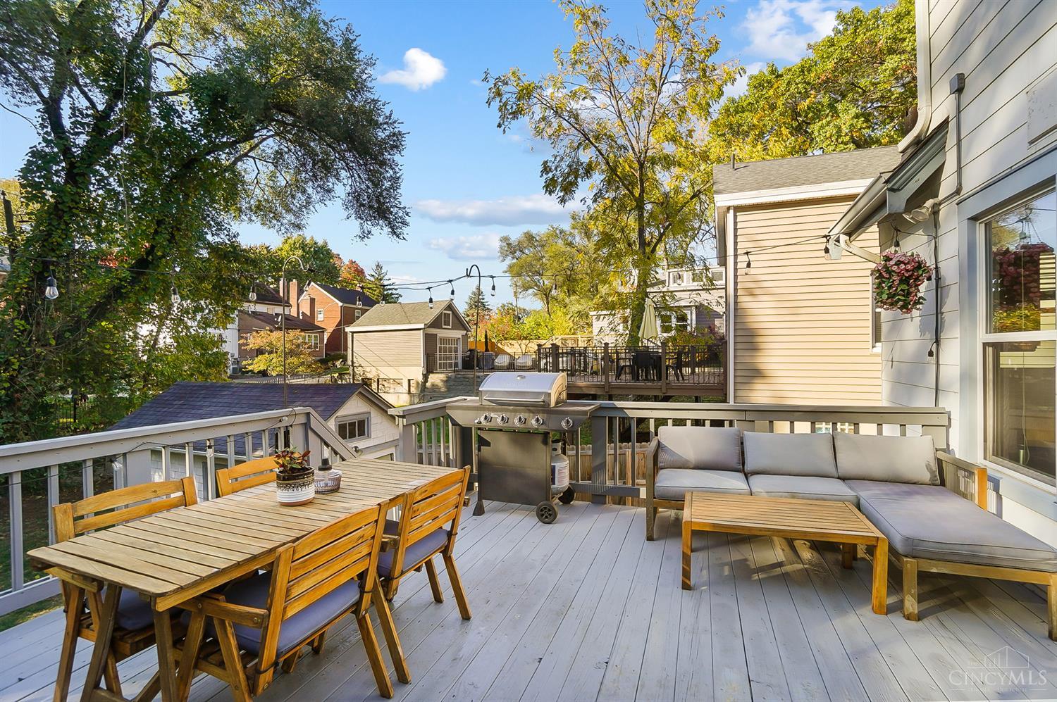 3869 Isabella Avenue