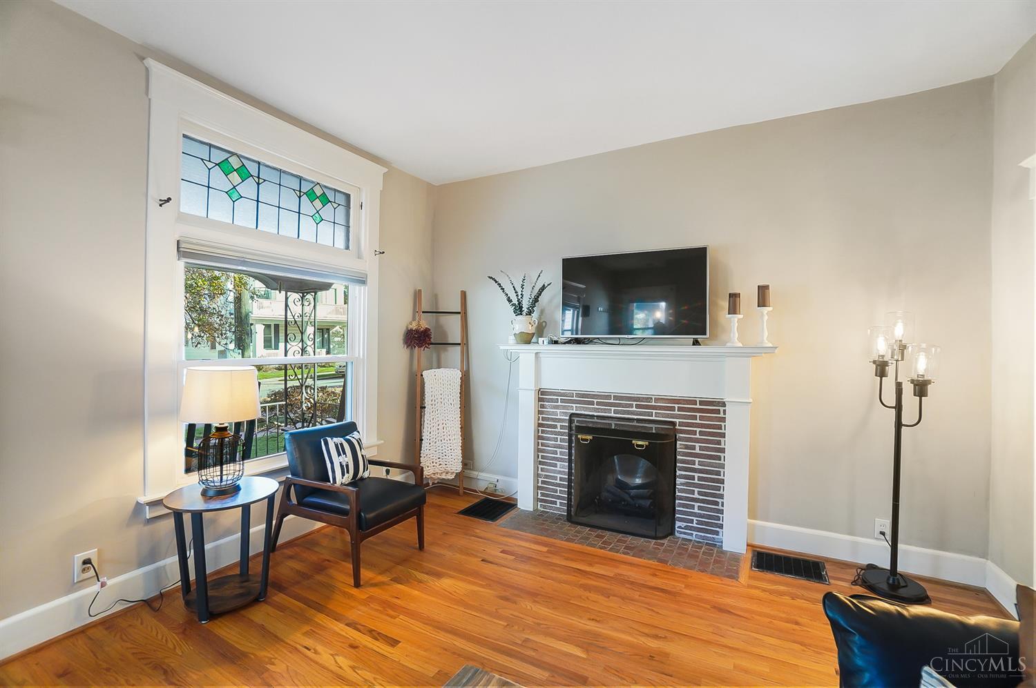 3869 Isabella Avenue