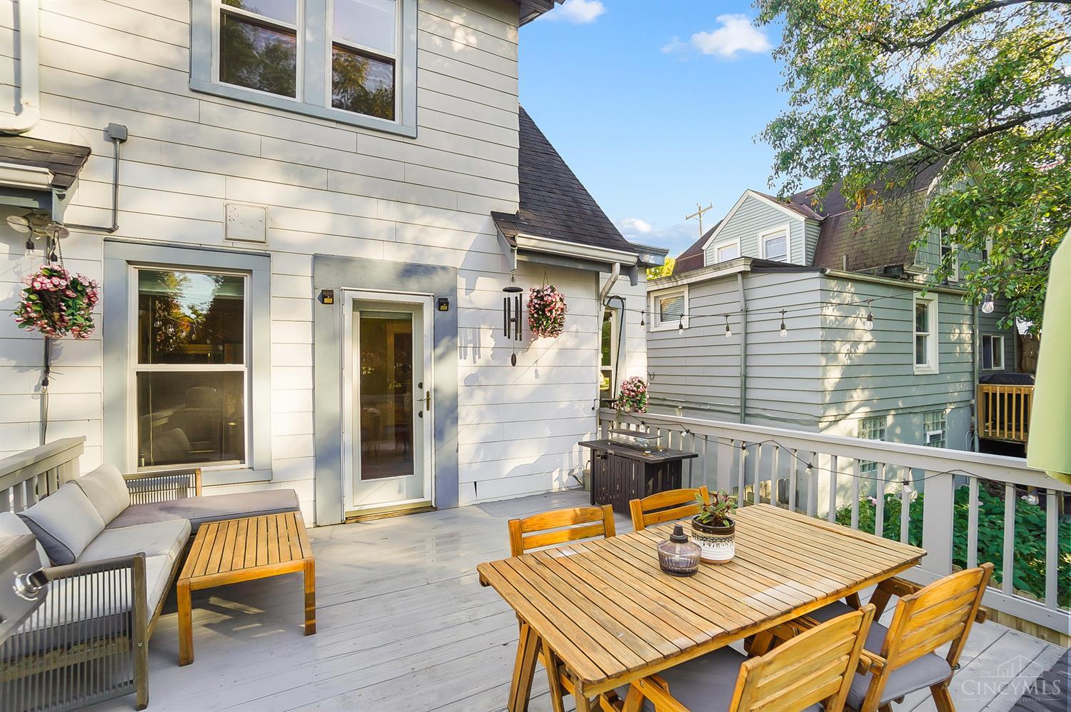 3869 Isabella Avenue