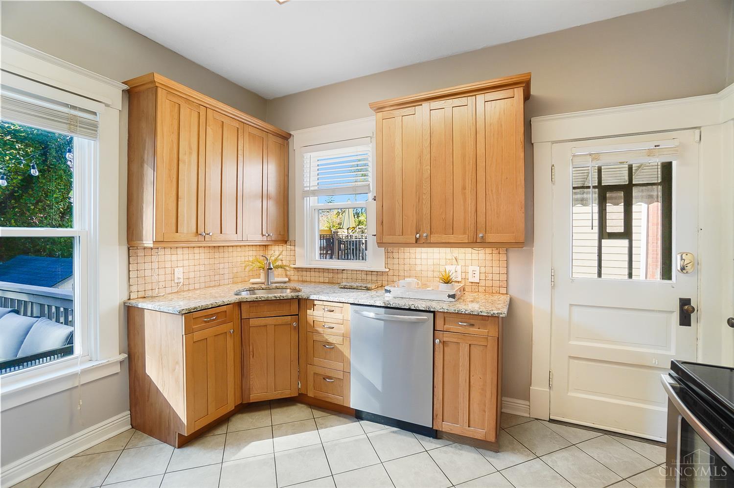 3869 Isabella Avenue