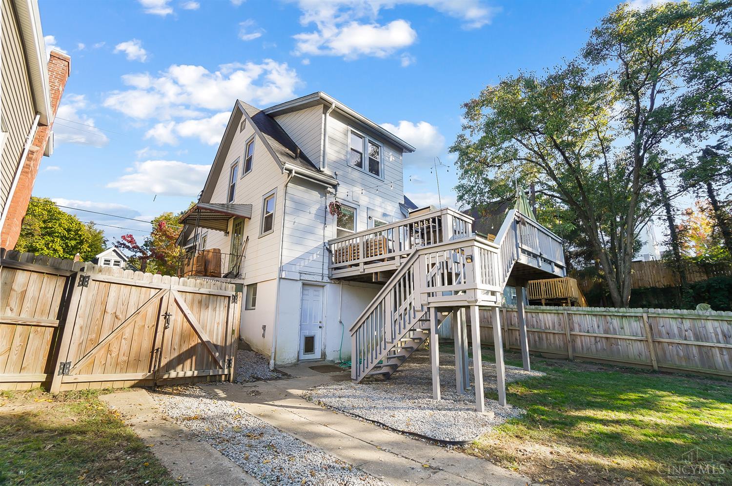 3869 Isabella Avenue