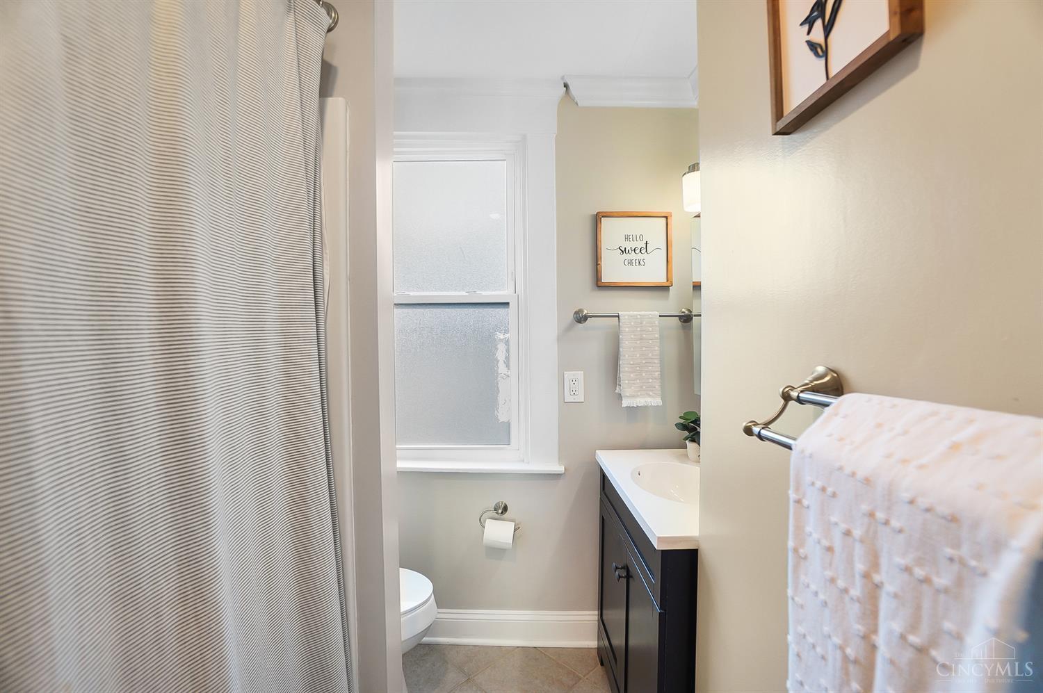 3869 Isabella Avenue