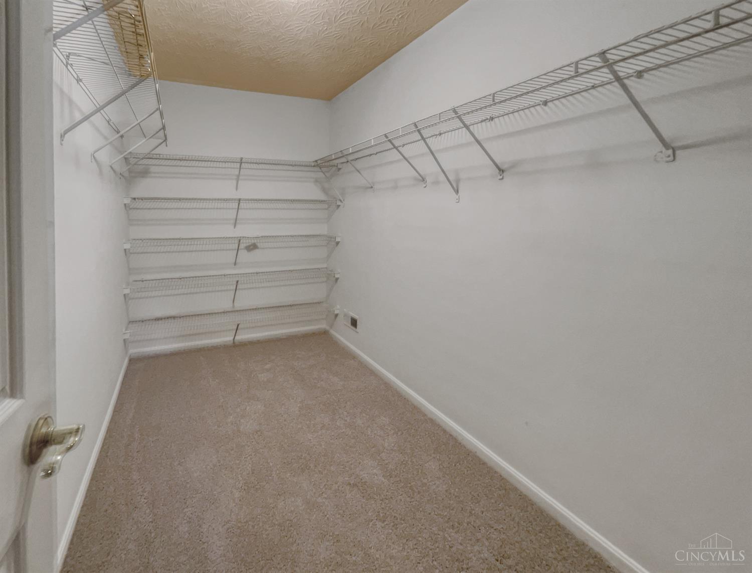 1194 E Glen Echo Lane