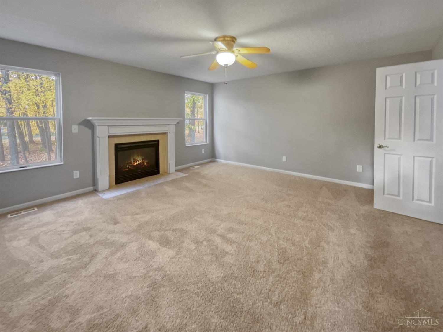 1194 E Glen Echo Lane