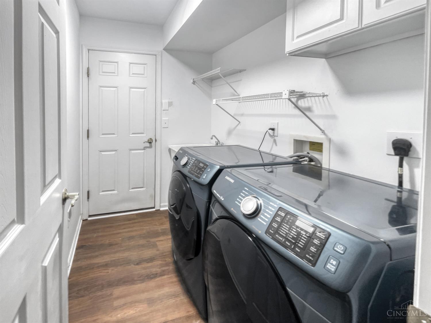 1194 E Glen Echo Lane