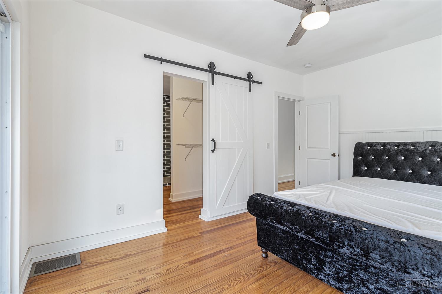 3476 Woodburn Avenue