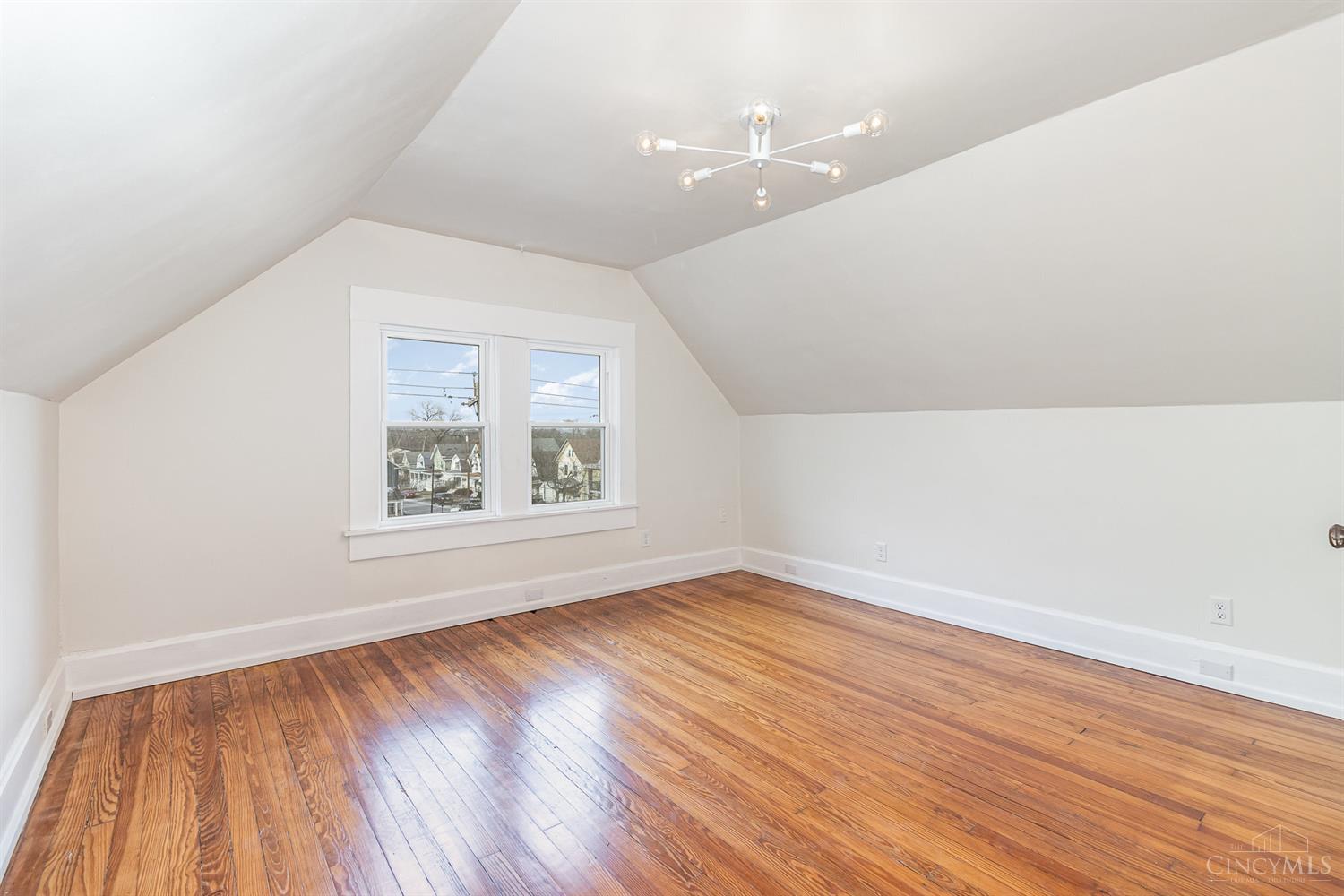 3476 Woodburn Avenue