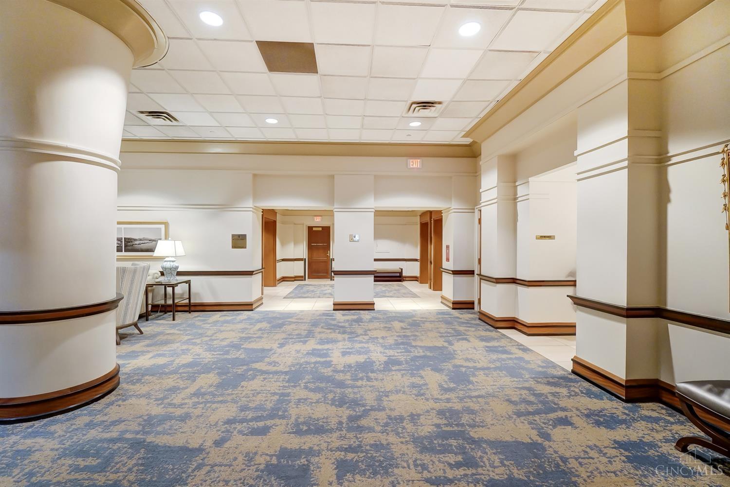 900 Adams Crossing 6400