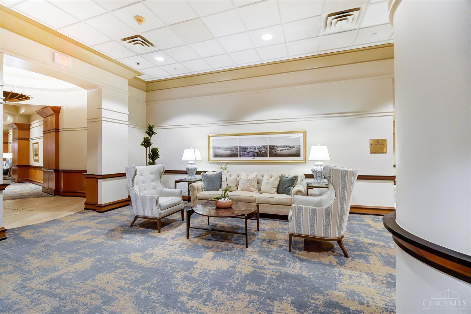 900 Adams Crossing 6400