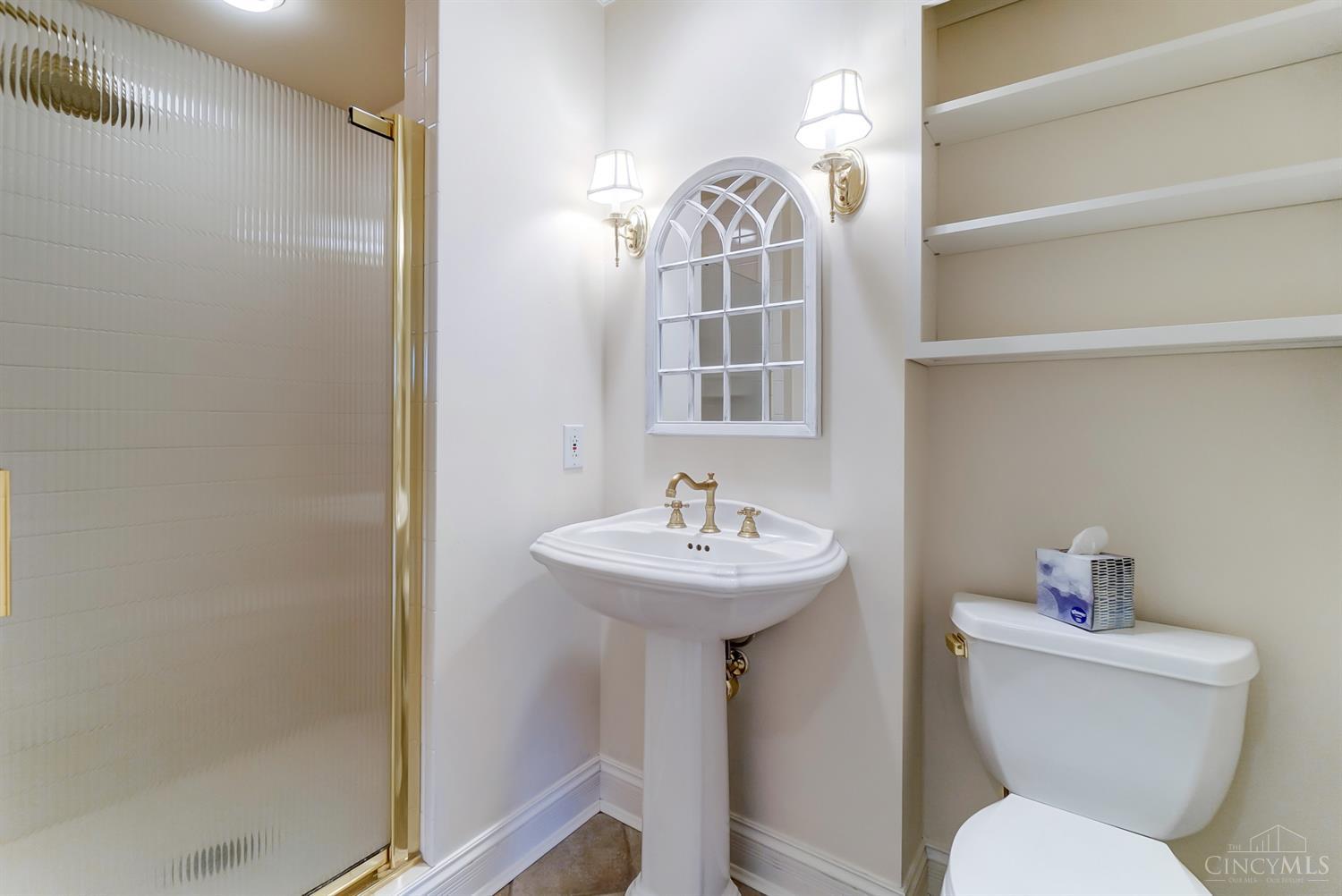 900 Adams Crossing 6400