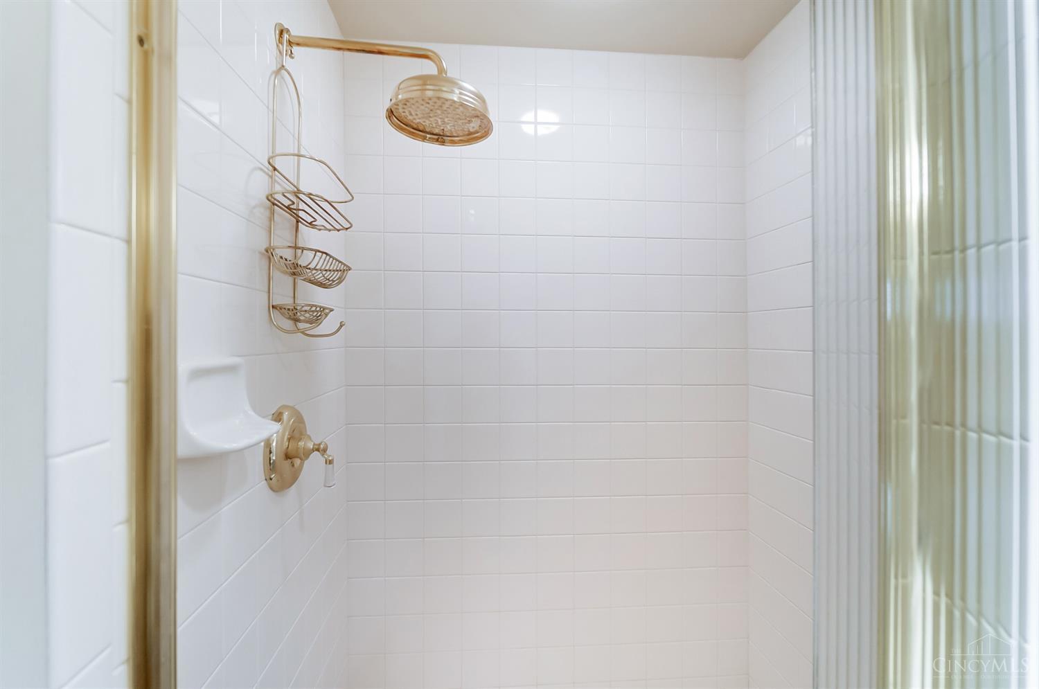 900 Adams Crossing 6400