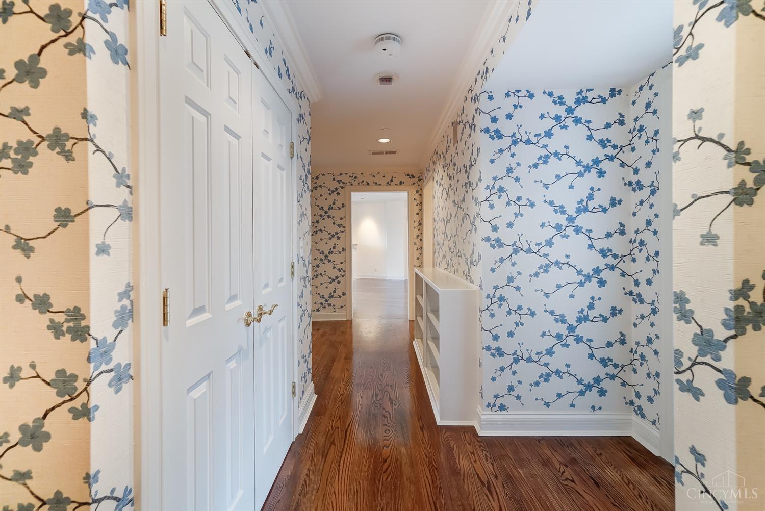 900 Adams Crossing 6400