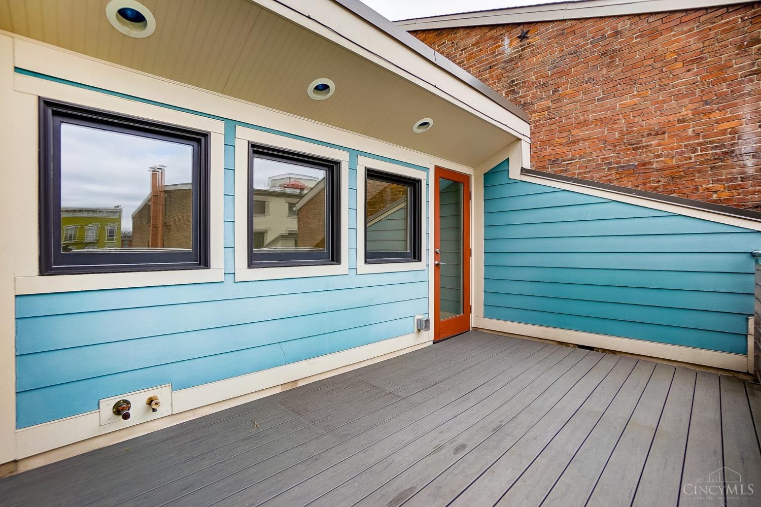 1223 Jackson Street 1