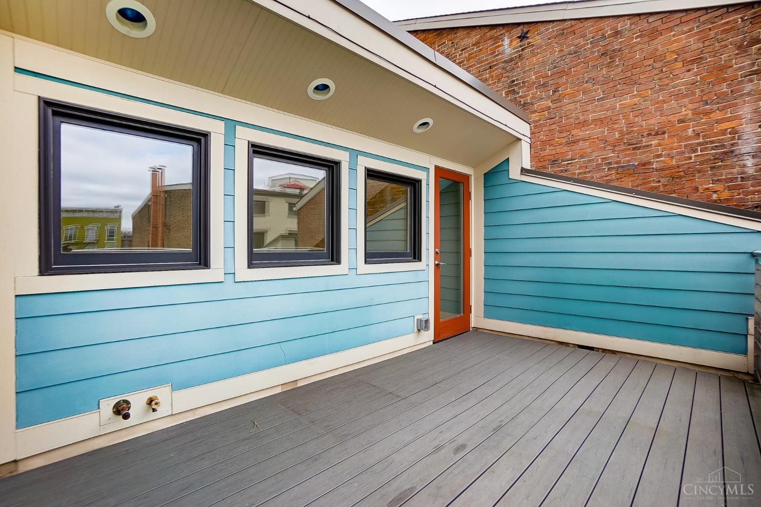 1223 Jackson Street 1