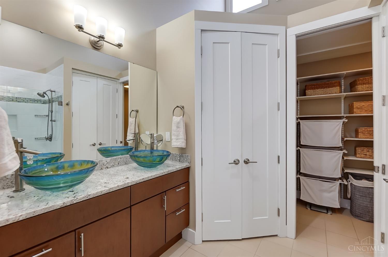 1223 Jackson Street 1