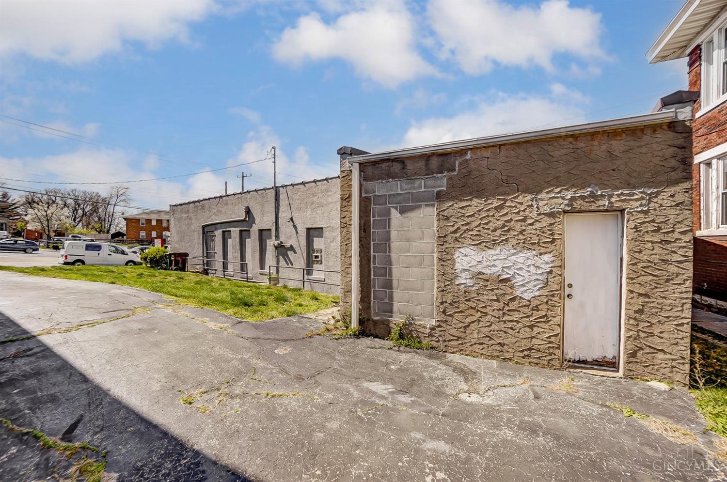 5230 Montgomery Road