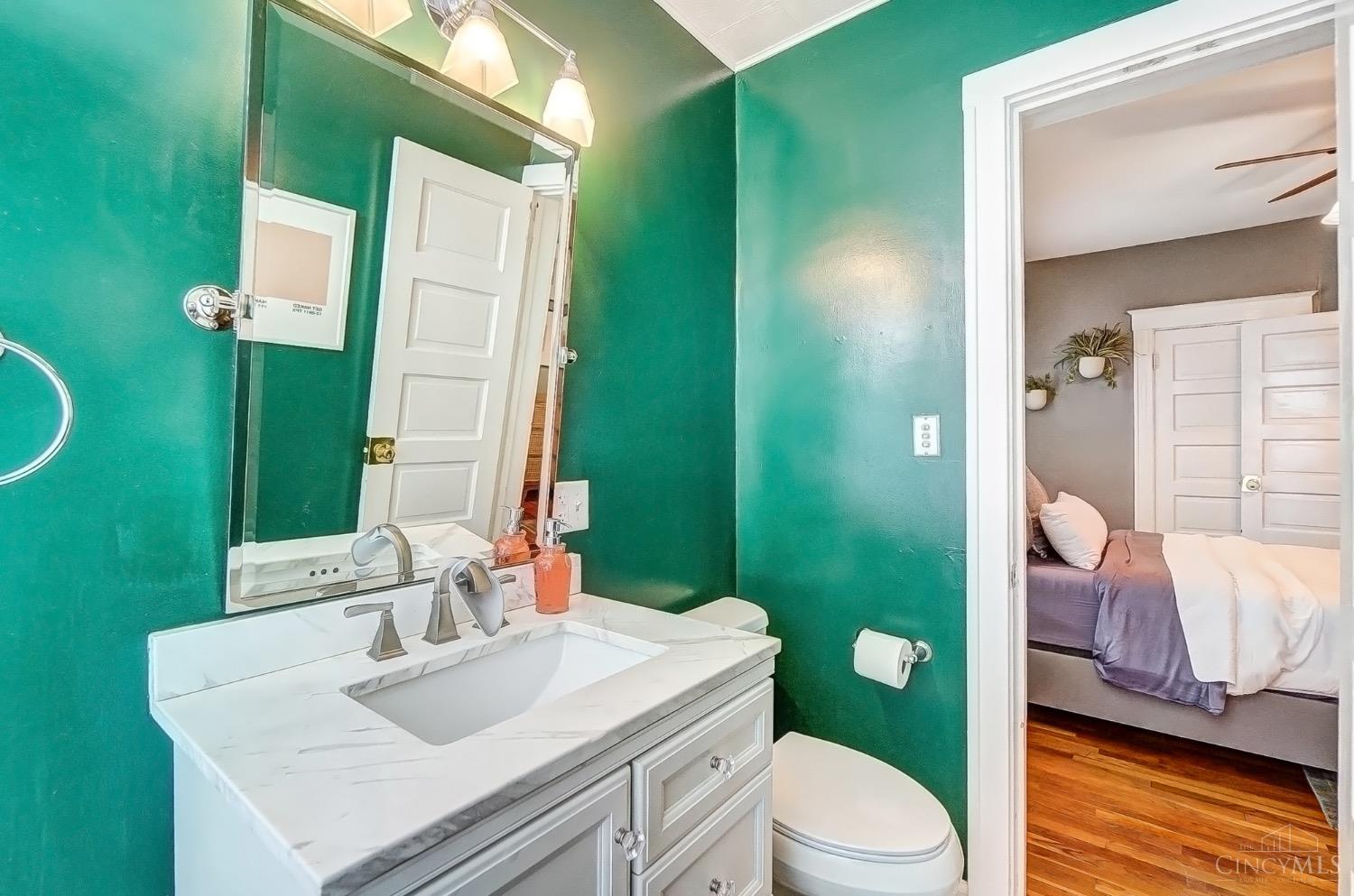 2437 Kenilworth Avenue