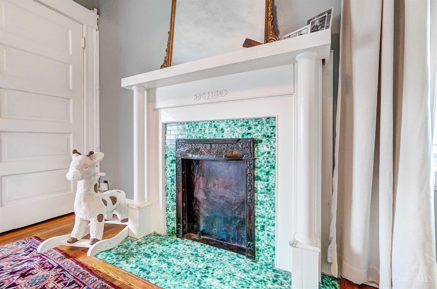 2437 Kenilworth Avenue