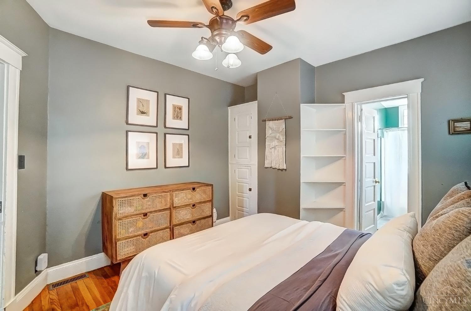 2437 Kenilworth Avenue