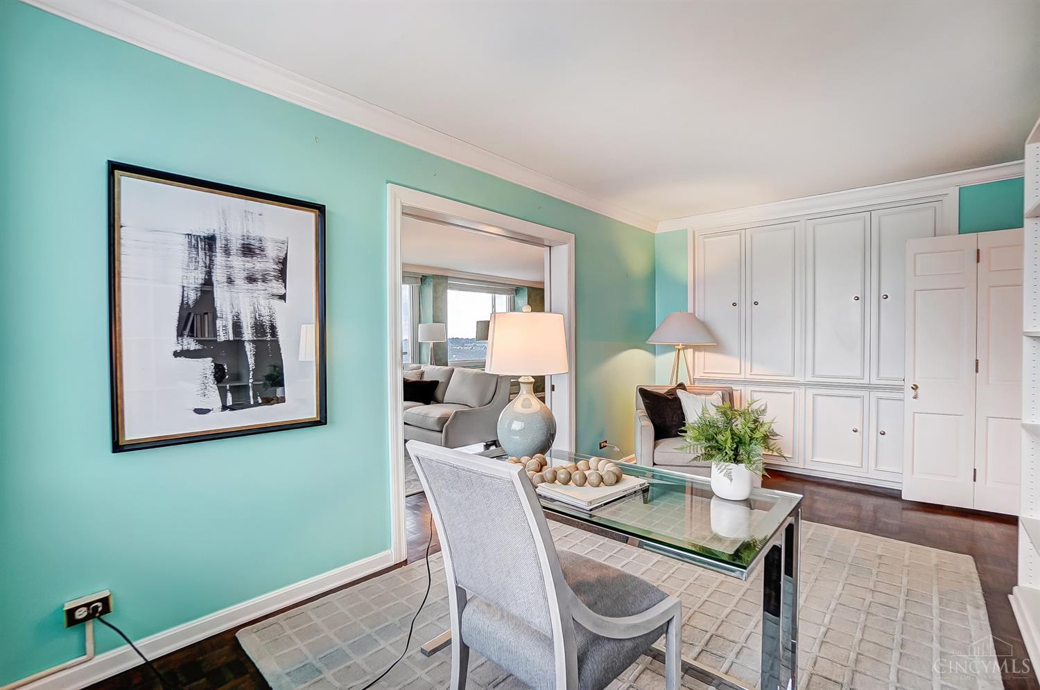 2401 Ingleside Avenue 3E