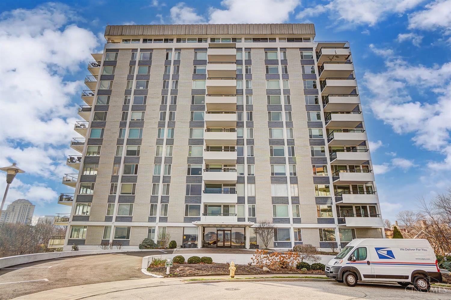 2401 Ingleside Avenue 3E