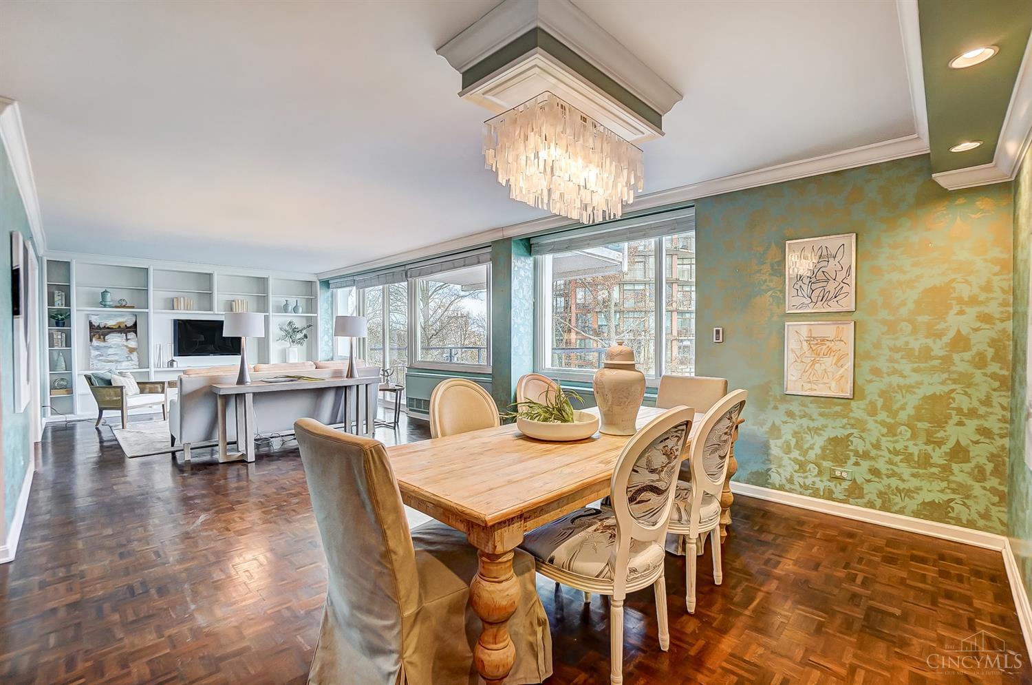 2401 Ingleside Avenue 3E