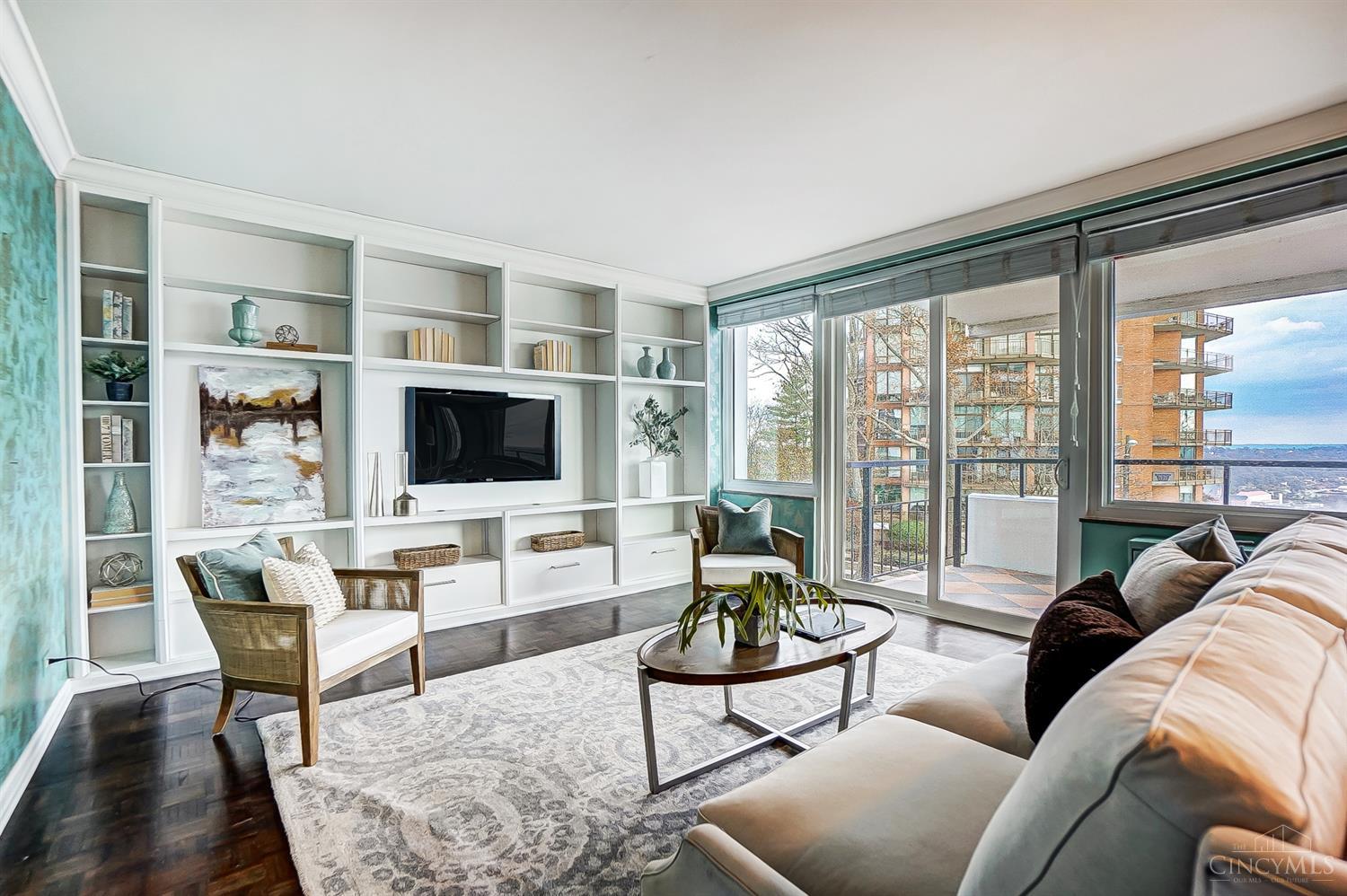 2401 Ingleside Avenue 3E