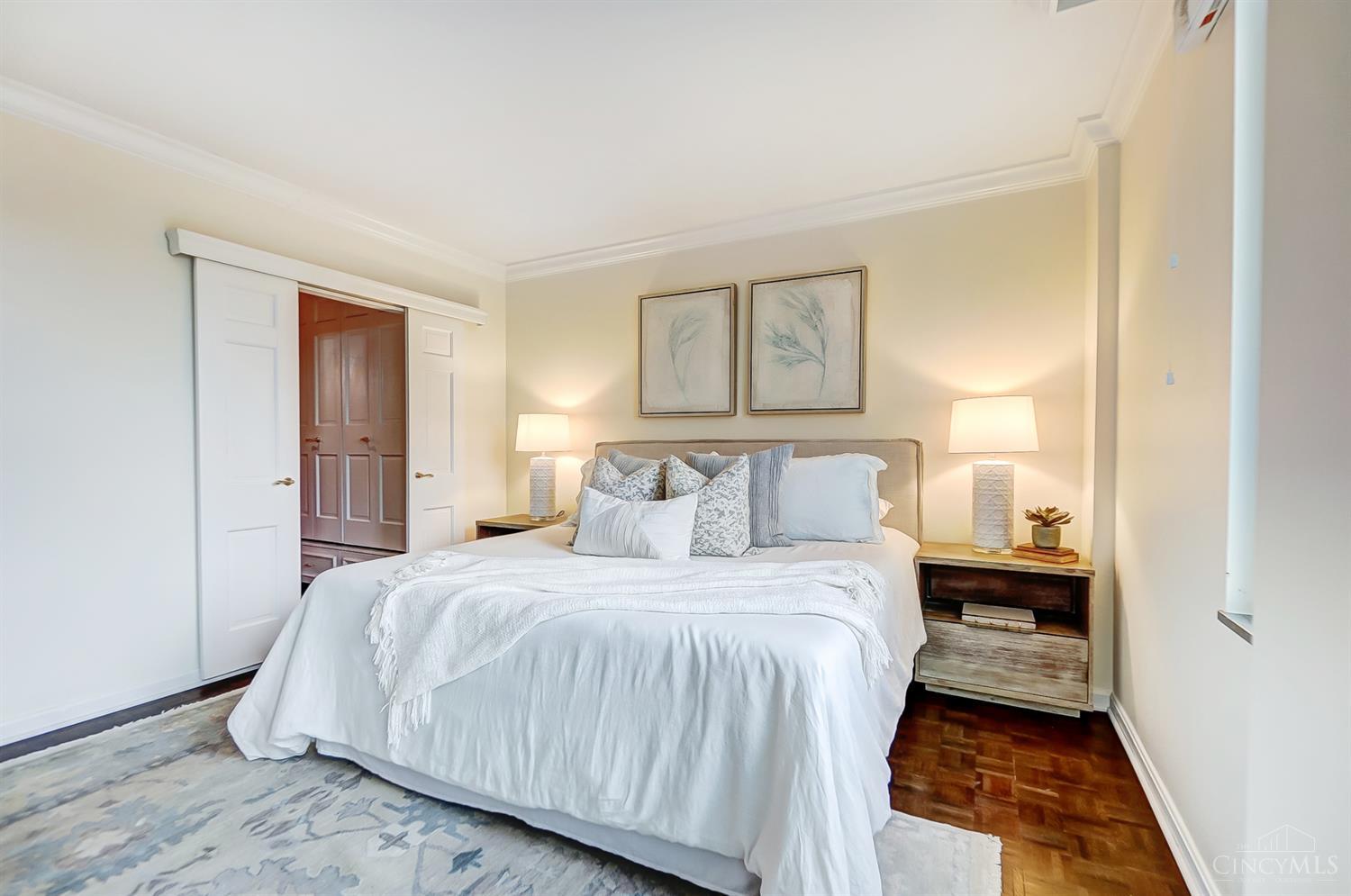 2401 Ingleside Avenue 3E