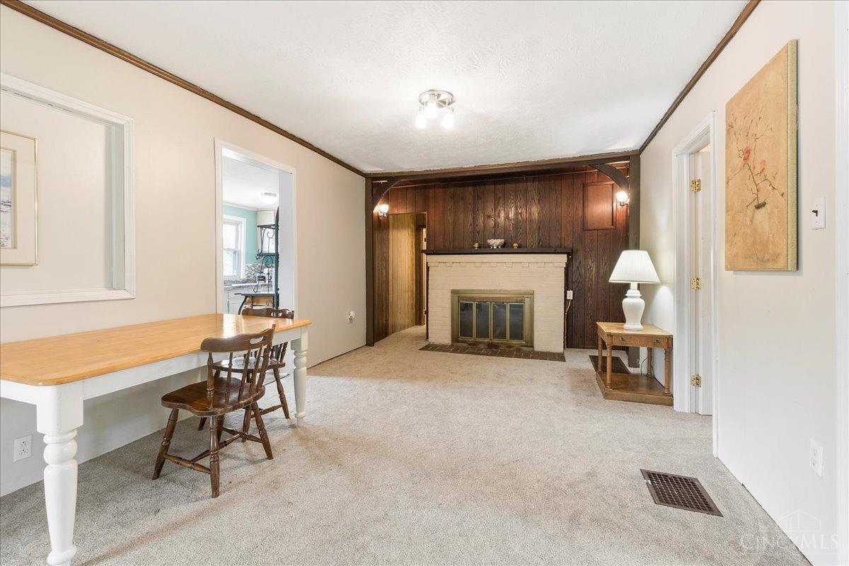 9091 Link Road