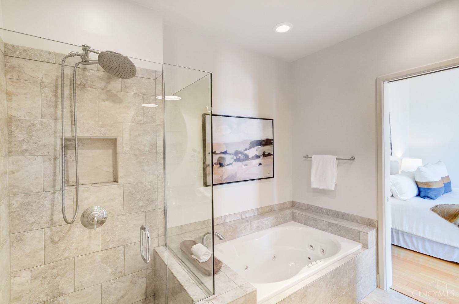 621 Main Street 6A