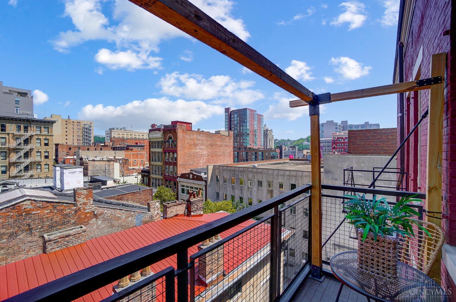 621 Main Street 6A