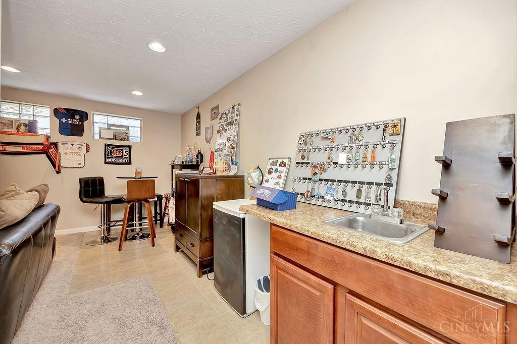 7136 Zenith Court