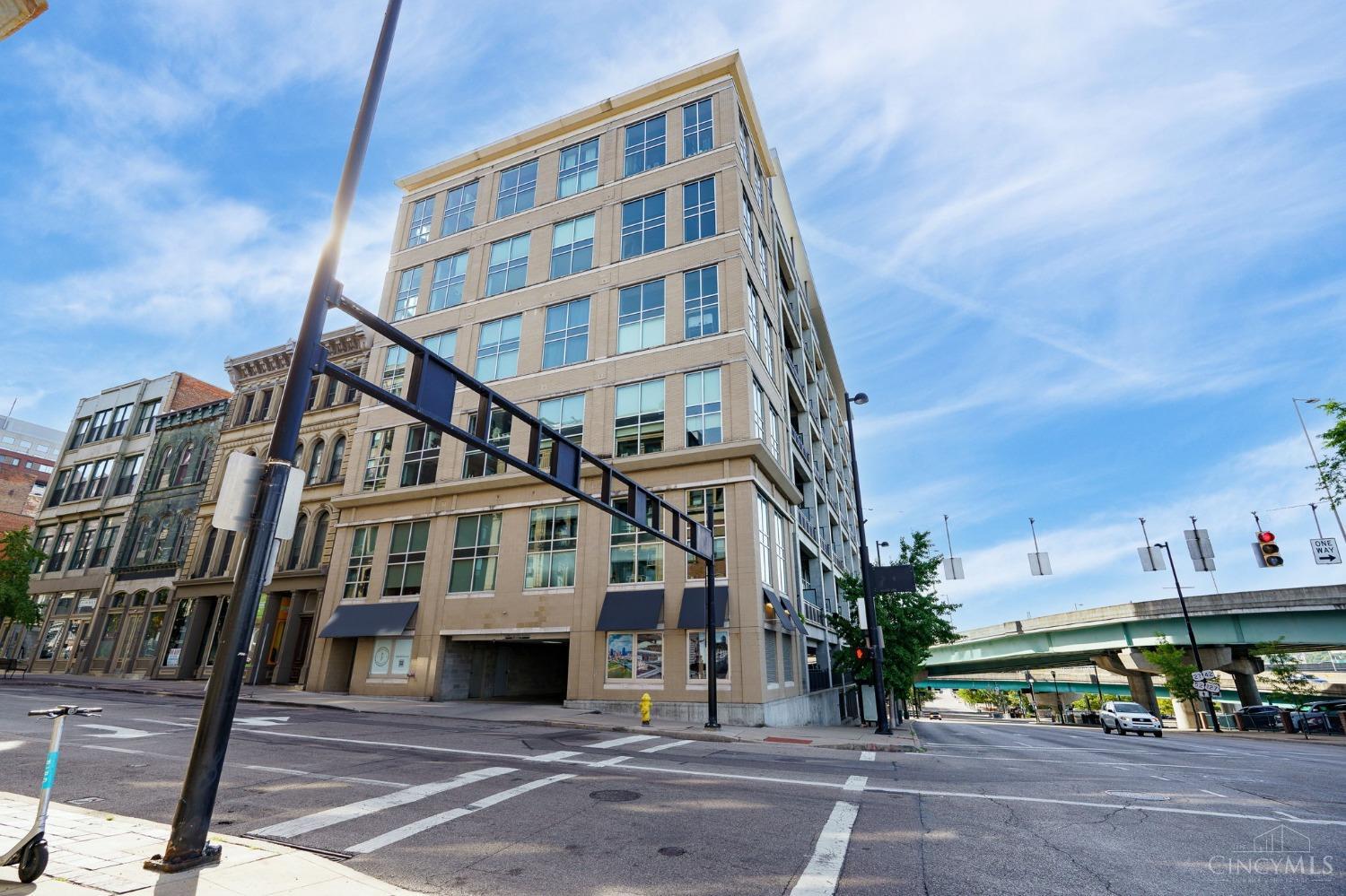 353 W Fourth Street 308