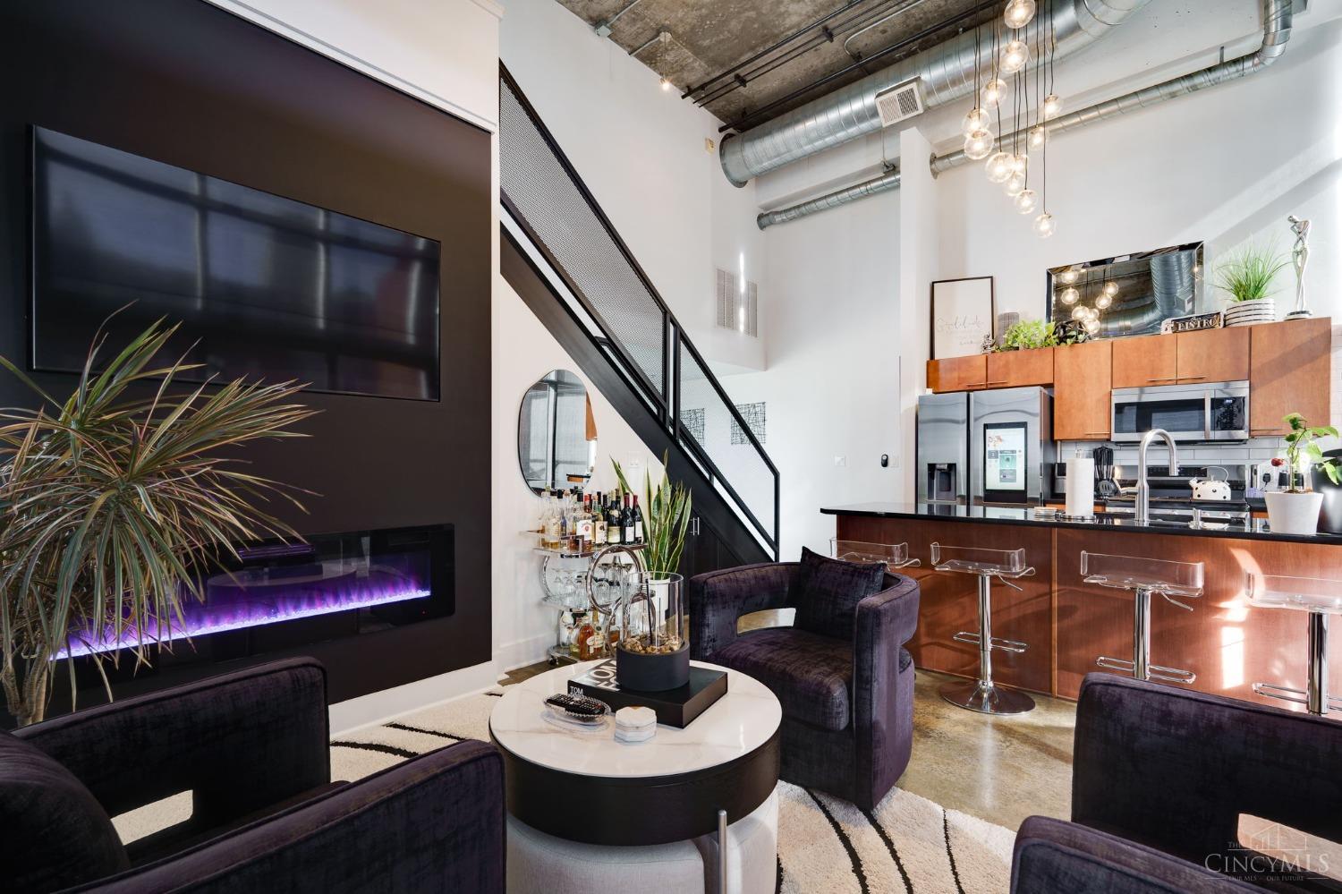 353 W Fourth Street 308