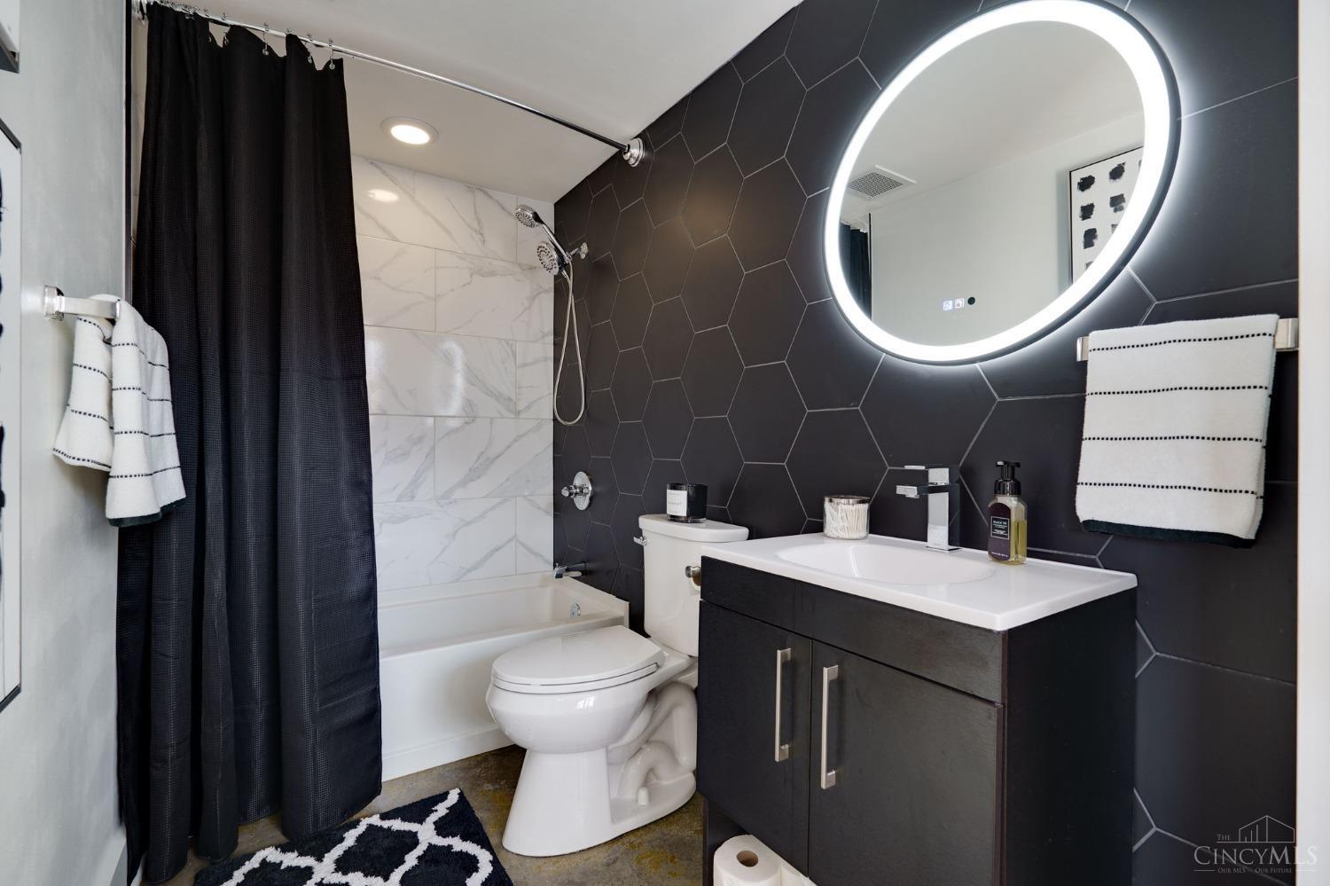 353 W Fourth Street 308