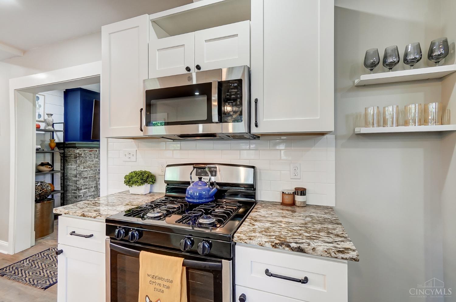 4851 Greenwood Terrace