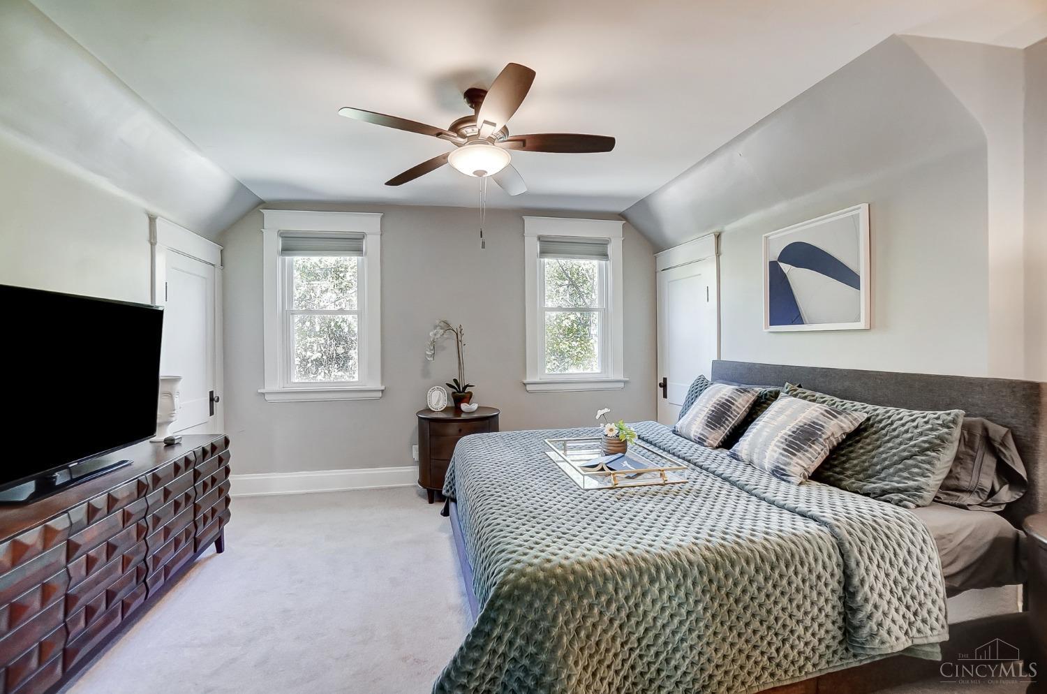 4851 Greenwood Terrace