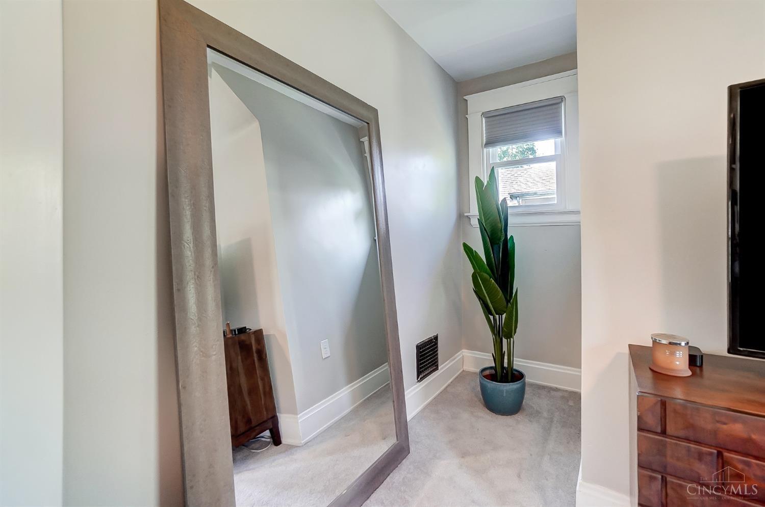 4851 Greenwood Terrace