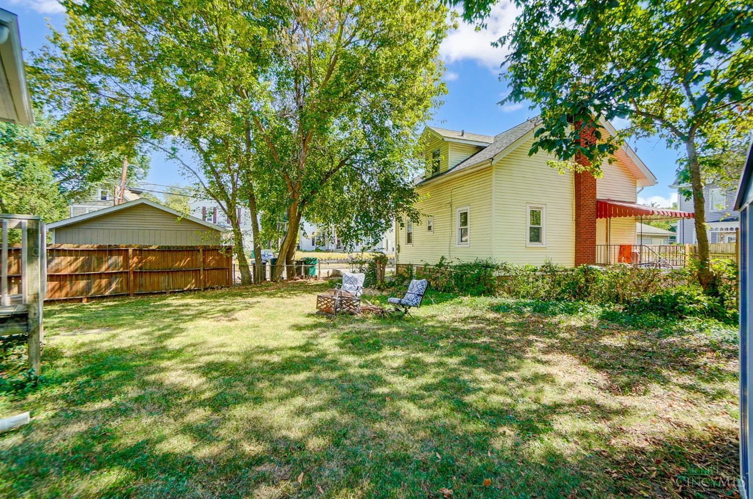 4851 Greenwood Terrace