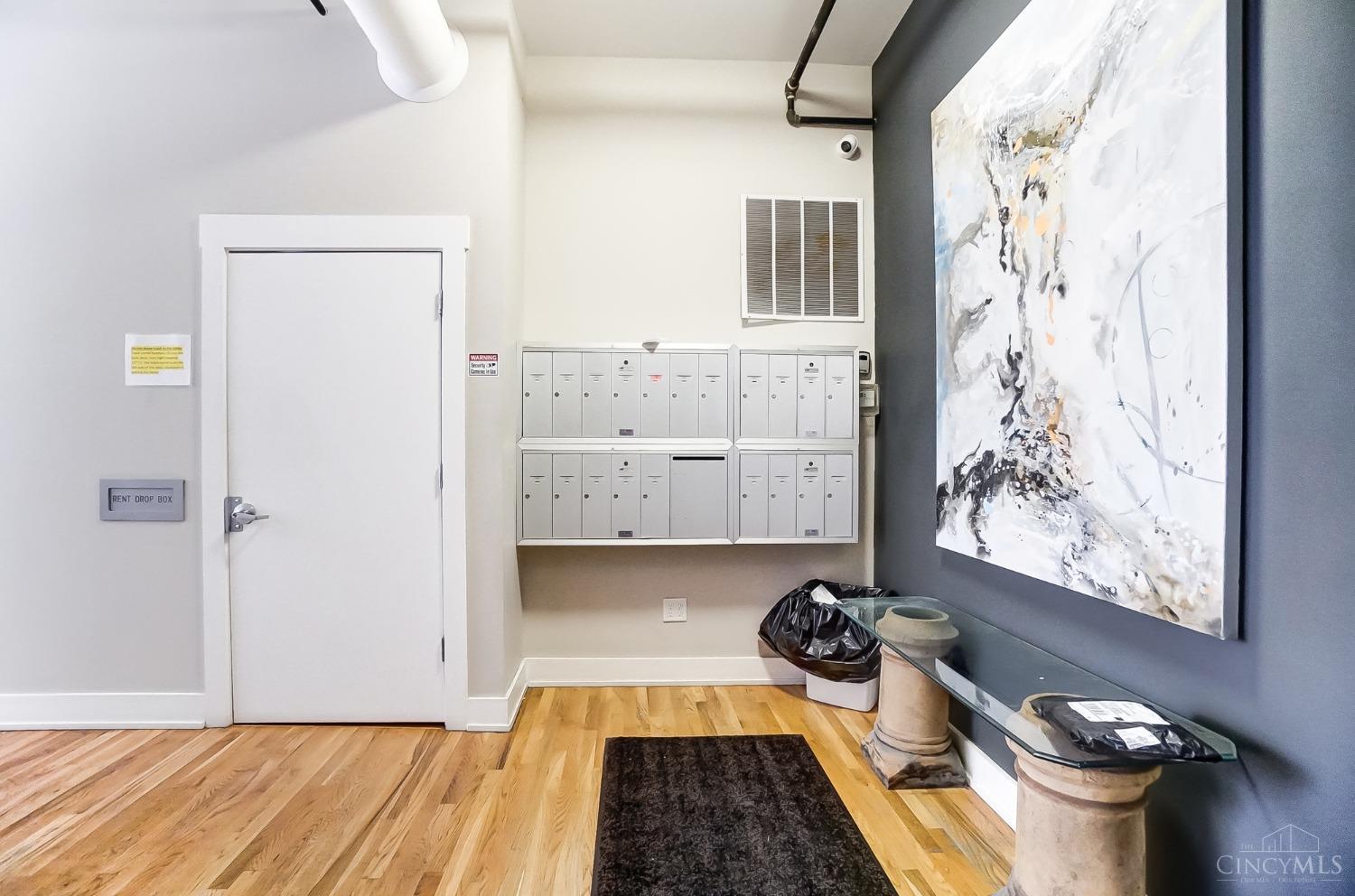 1415 Vine Street 205