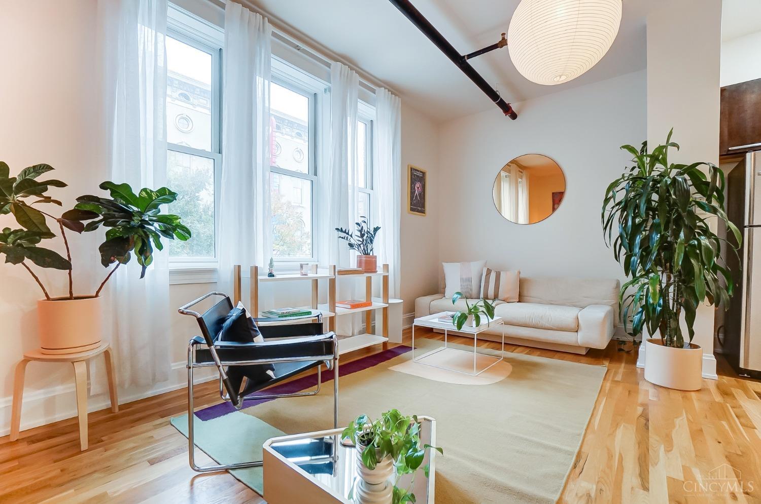 1415 Vine Street 205