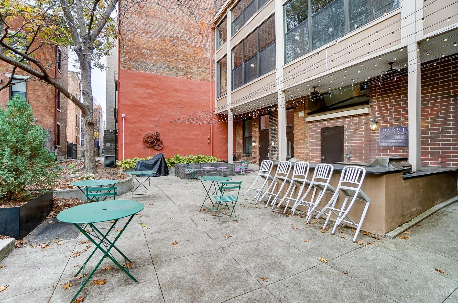 1415 Vine Street 205