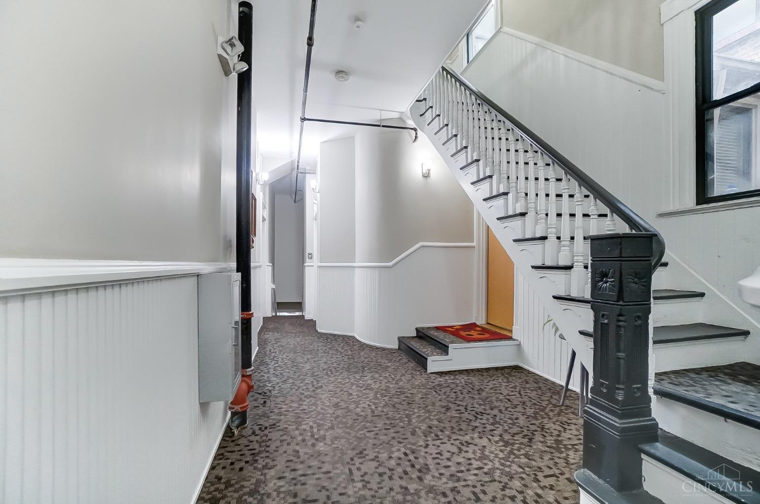 1415 Vine Street 205