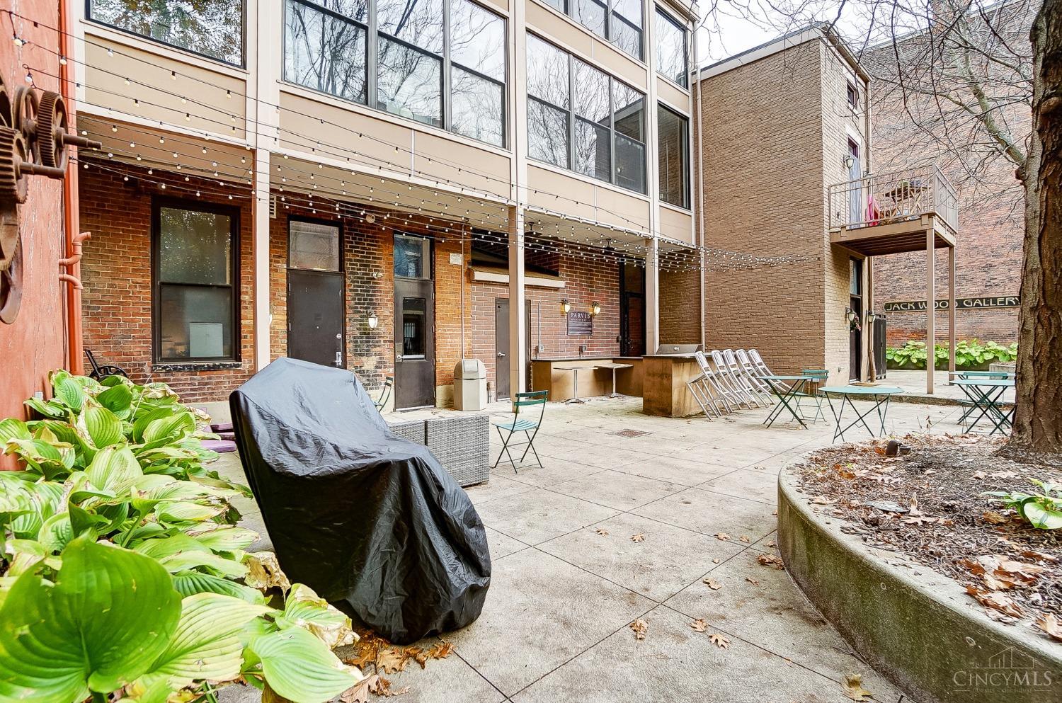 1415 Vine Street 205