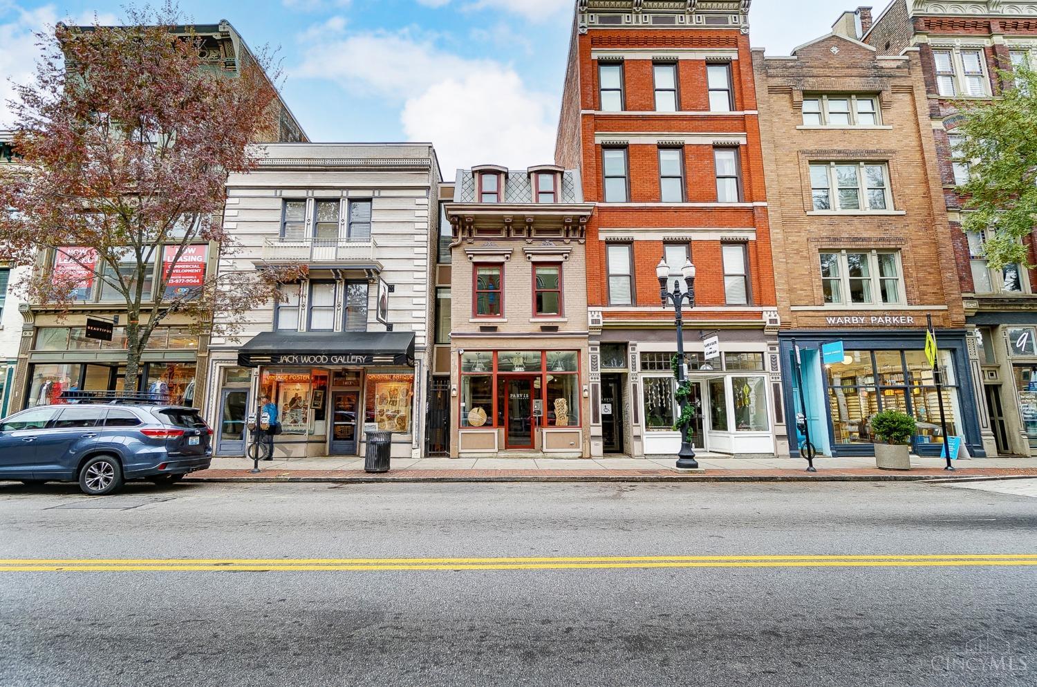 1415 Vine Street 205