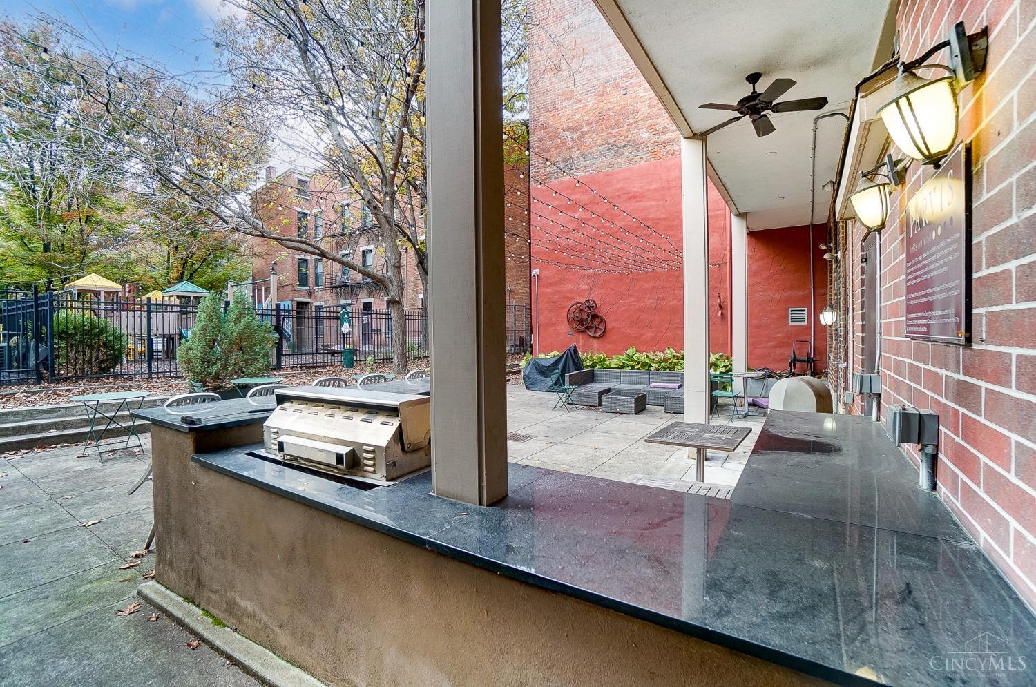 1415 Vine Street 205