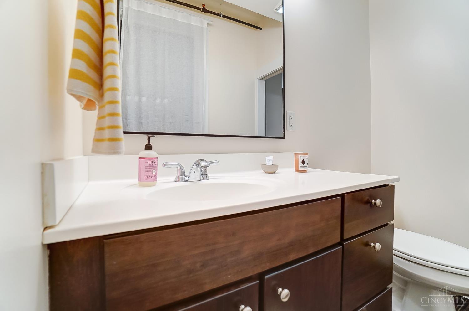 1415 Vine Street 205