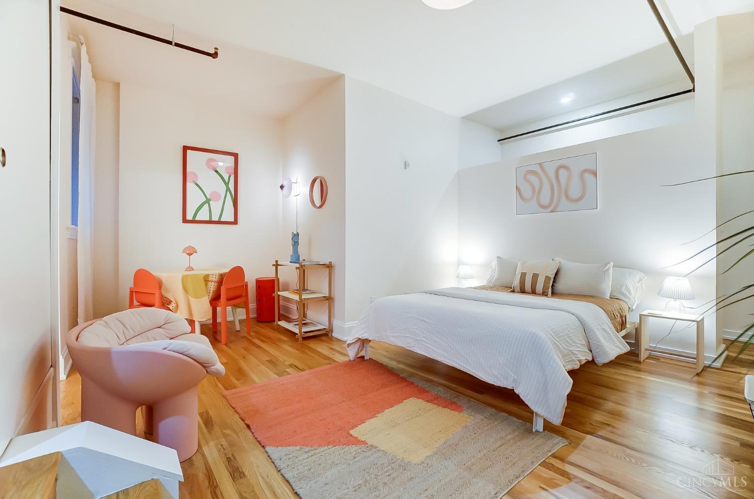 1415 Vine Street 205