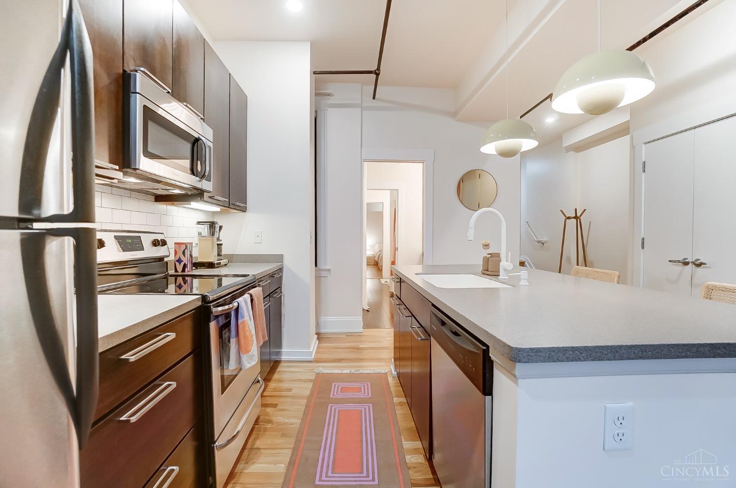 1415 Vine Street 205