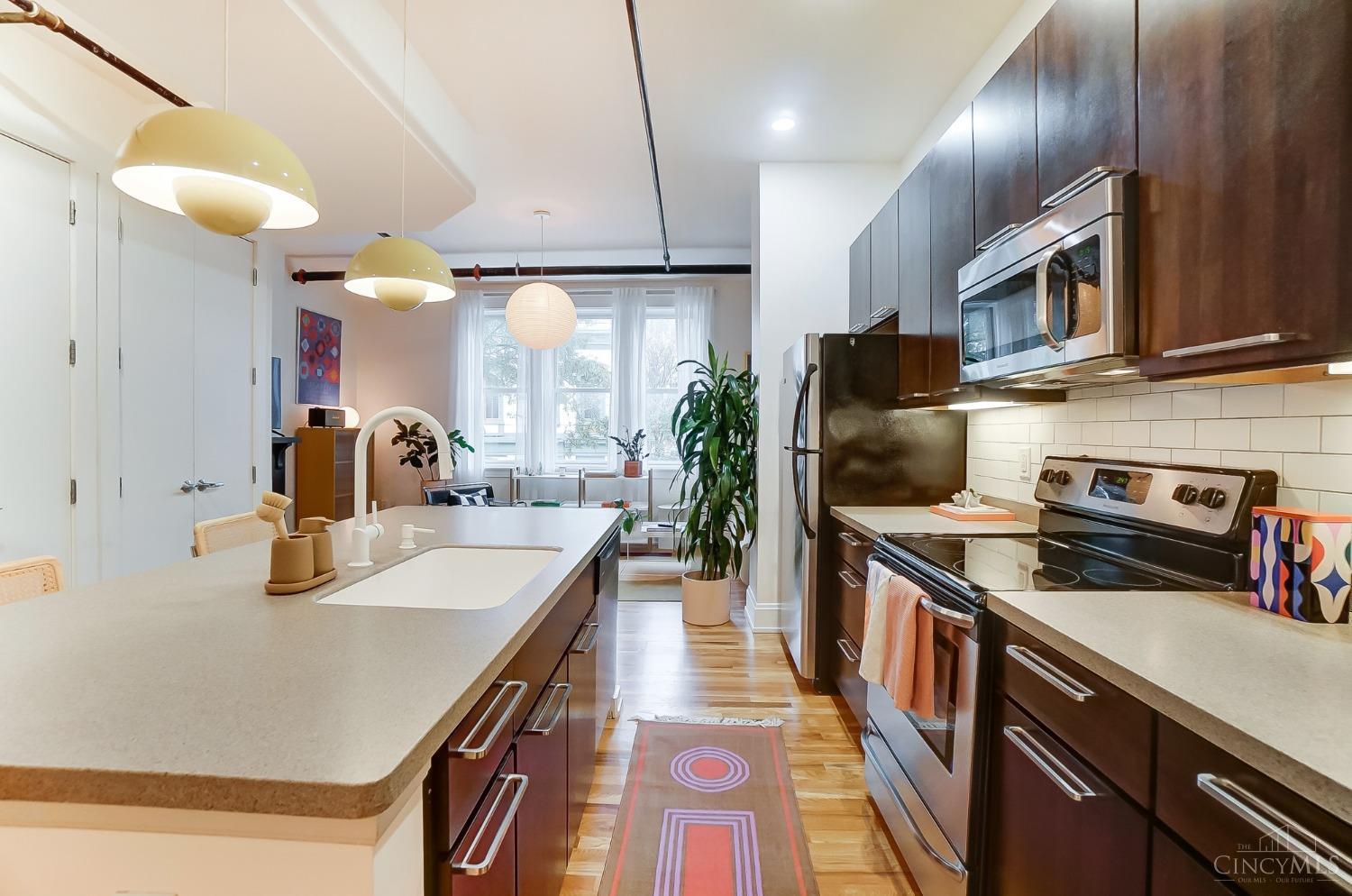 1415 Vine Street 205